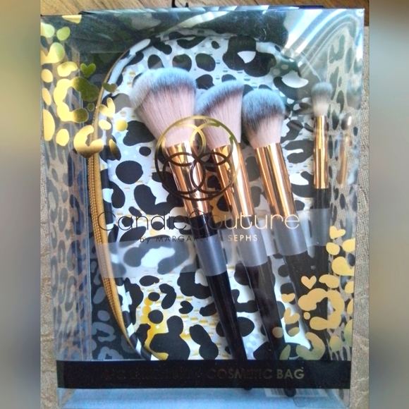 CandieCouture Other - Candie Couture Makeup Brush Set with Cosmetic Bag - Black and Gold